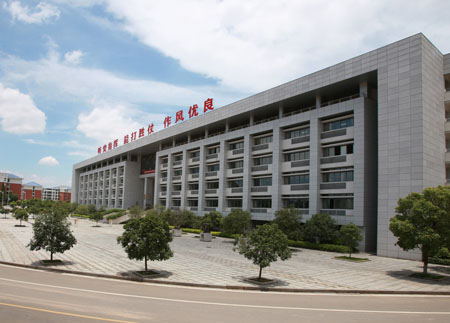 泰福特網(wǎng)絡(luò)時(shí)間服務(wù)器助力國防科技大學(xué)精準(zhǔn)同步教研